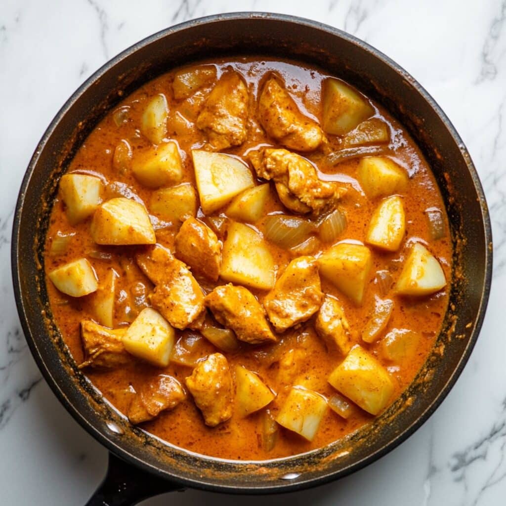 Massaman Chicken Curry | thai-foodie.com