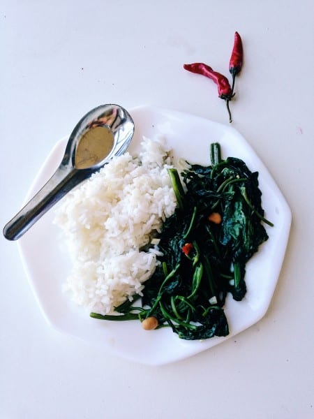 Thai Morning Glory Recipe: Love how morning glory, aka water spinach, is so easy to make and so full of umami flavor from Thai yellow bean paste and spicy zing too from Thai chili peppers. Easy week night veggies don't get better than this! | thai-foodie.com