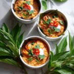 hor mok in ramekins